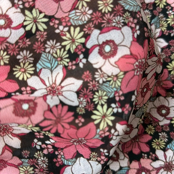 Chenault floral knit top chiffon sleeves twist-knot front elasticized sleeves - Picture 5 of 8